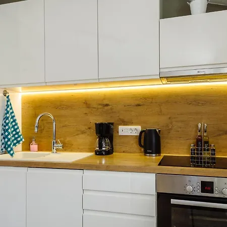 Kamerlengo Apartment *