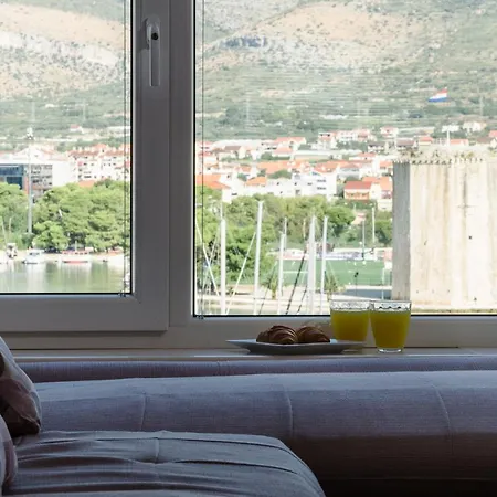 Kamerlengo Apartment